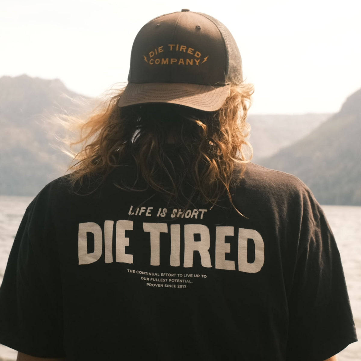 Life Is Short Die Tired Heavyweight Tee in black